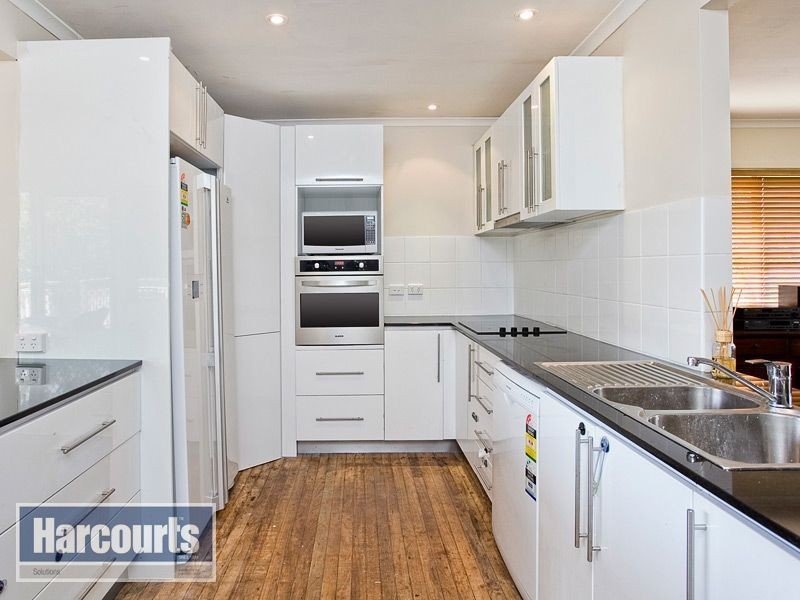 20 Kootangal Crescent, Ferny Hills QLD 4055