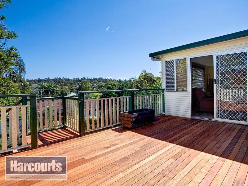 20 Kootangal Crescent, Ferny Hills QLD 4055