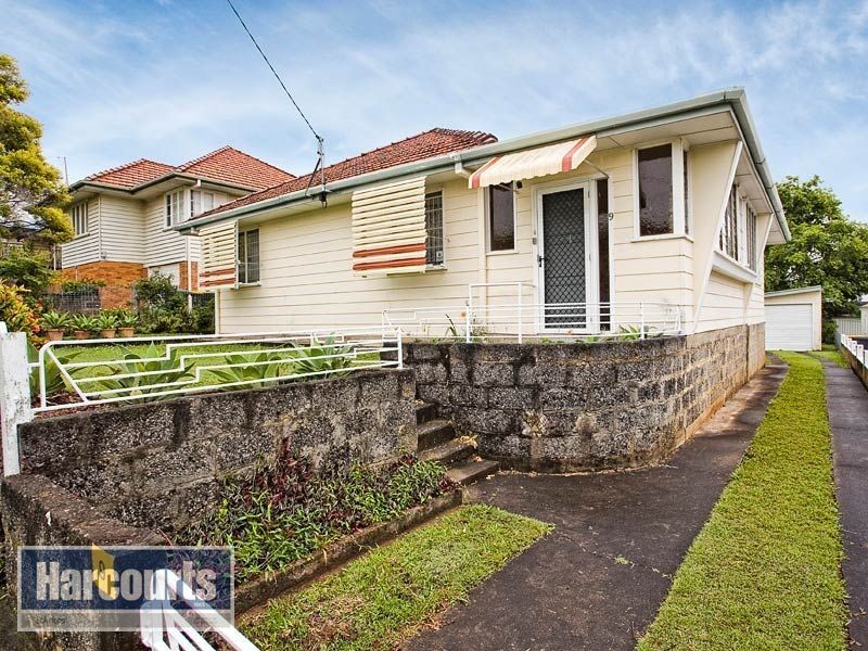 9 Kennion Street, Mitchelton QLD 4053