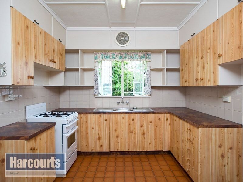 9 Kennion Street, Mitchelton QLD 4053