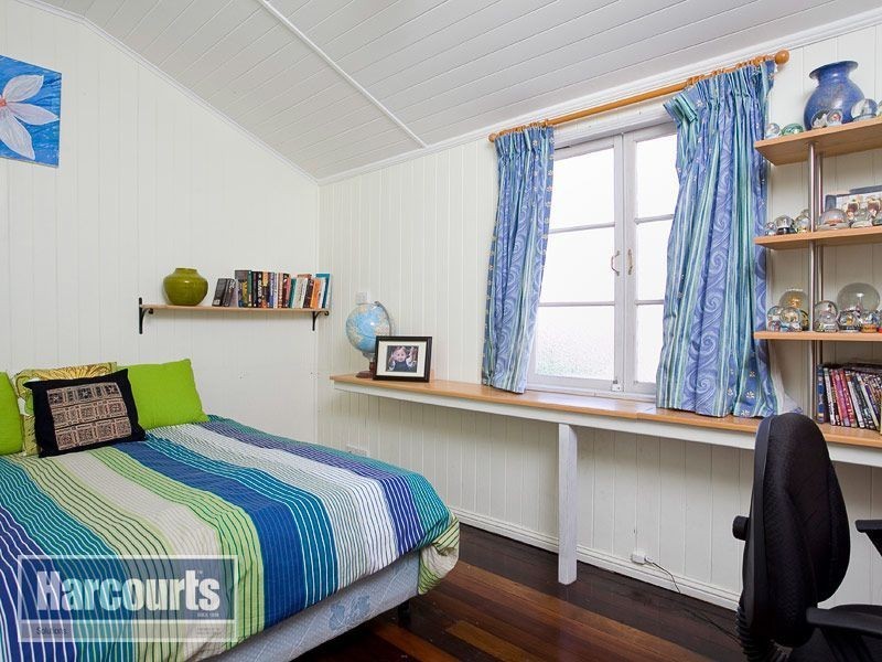 10 Grays Road, Gaythorne QLD 4051