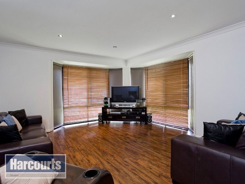 3 Nyamber Place, Upper Kedron QLD 4055