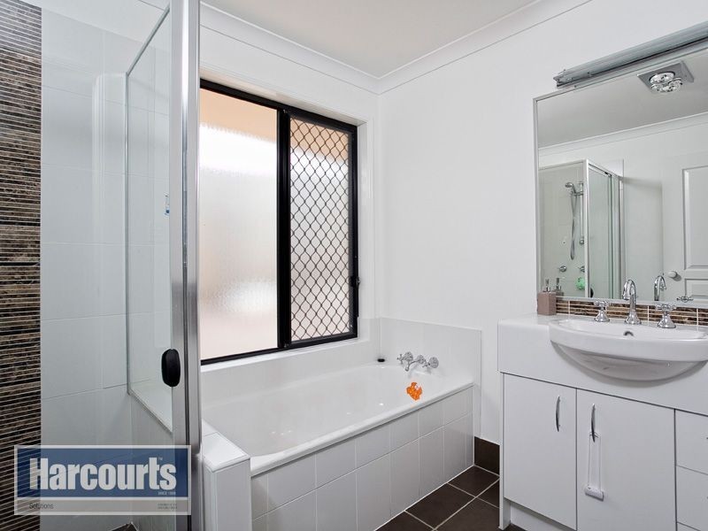 3 Nyamber Place, Upper Kedron QLD 4055