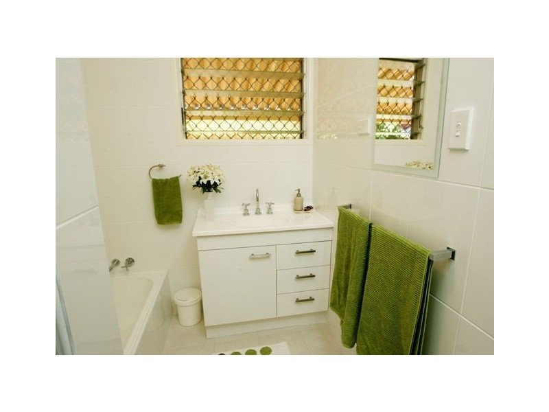 26 Amaroo Avenue, Ferny Hills QLD 4055