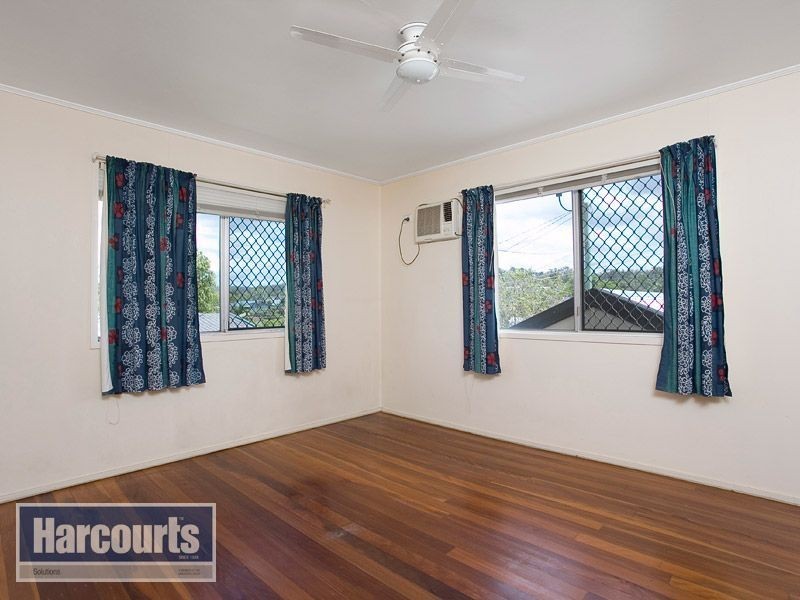 21 Anora Crescent, Ferny Hills QLD 4055