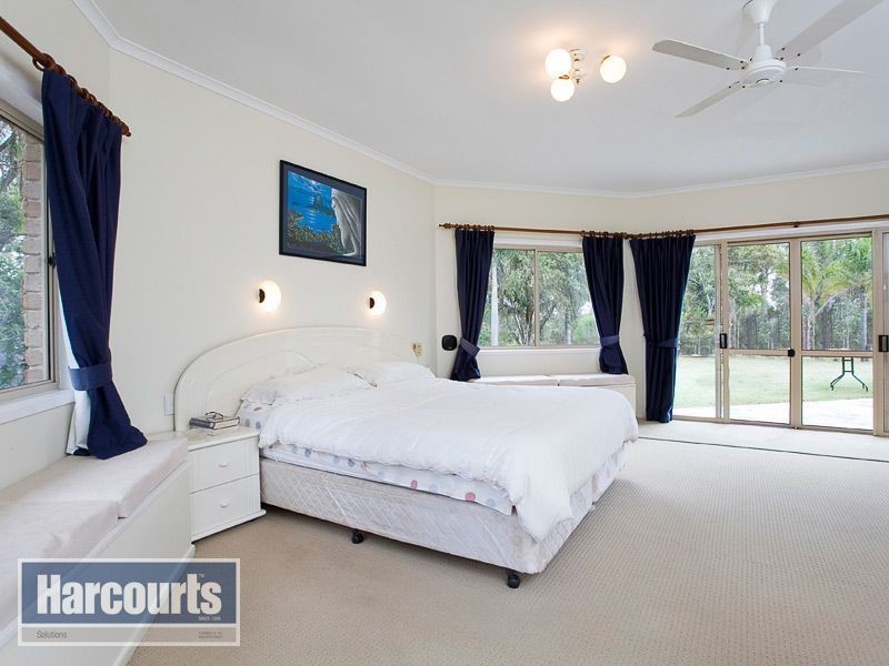 10 Heather Anne Drive, Samford Valley QLD 4520