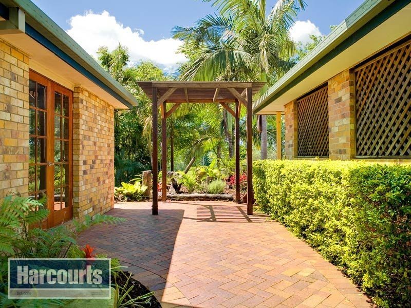 7 Woodview Street, Samford Valley QLD 4520