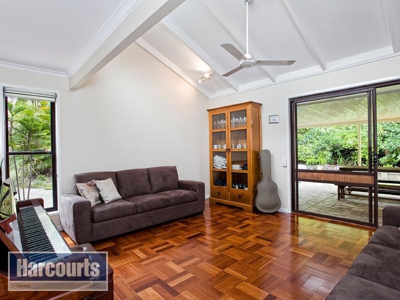50 McGinn Road, Ferny Grove QLD 4055