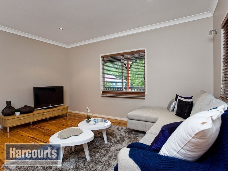 29 Larwood Place, Ferny Hills QLD 4055