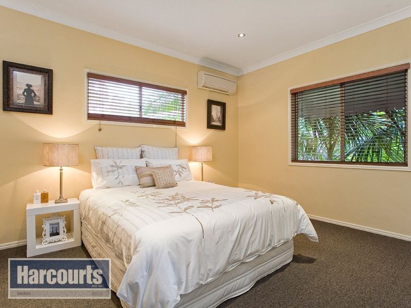 29 Larwood Place, Ferny Hills QLD 4055