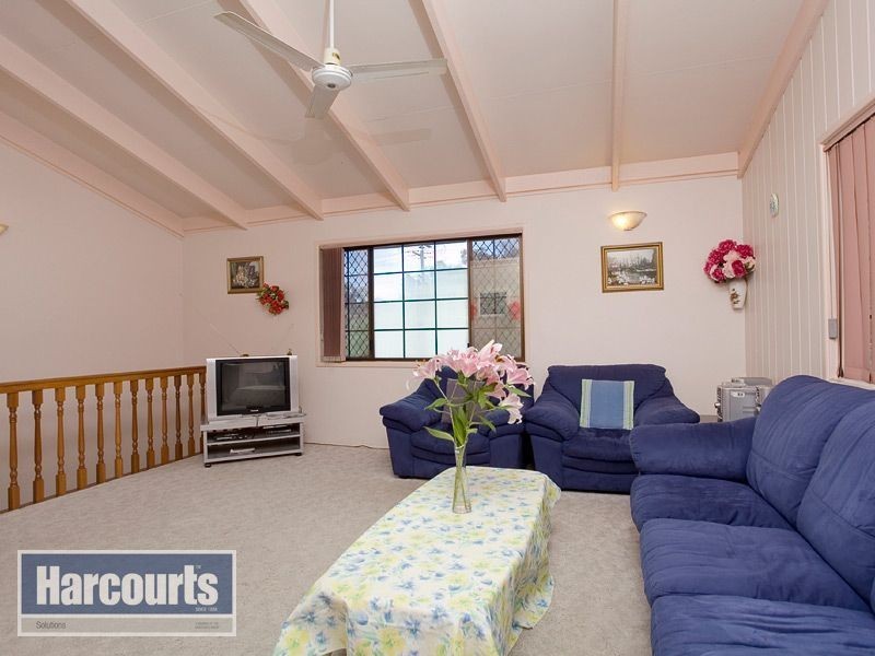 19 Amaroo Avenue, Ferny Hills QLD 4055