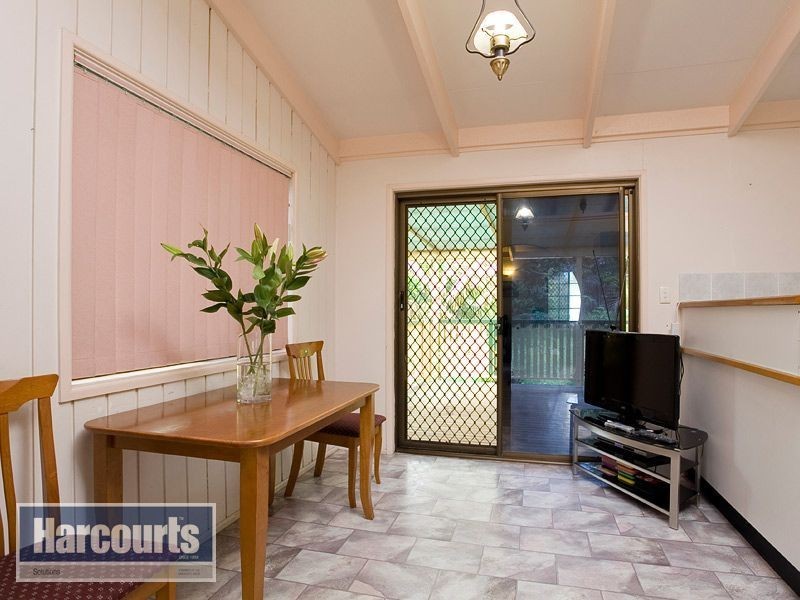 19 Amaroo Avenue, Ferny Hills QLD 4055