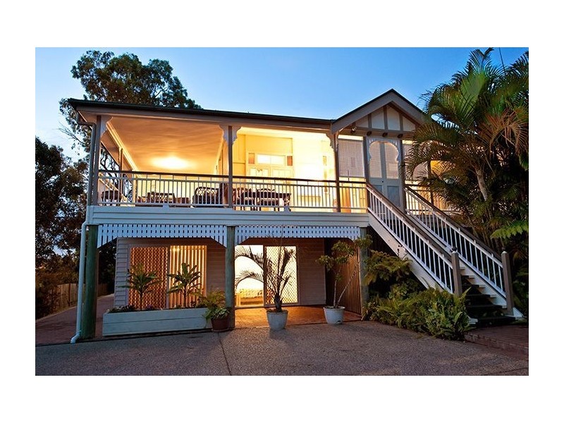 30 Yarradale Street, Newmarket QLD 4051