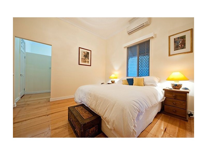 30 Yarradale Street, Newmarket QLD 4051