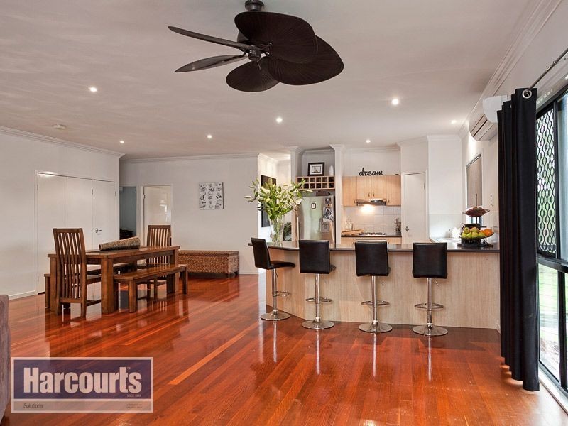 1 Woodlea Court, Ferny Hills QLD 4055