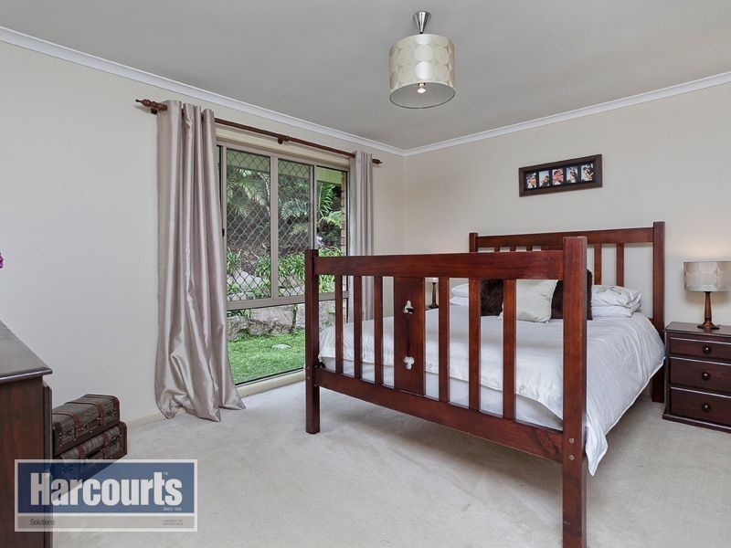 2 Fleetwood Court, Ferny Hills QLD 4055