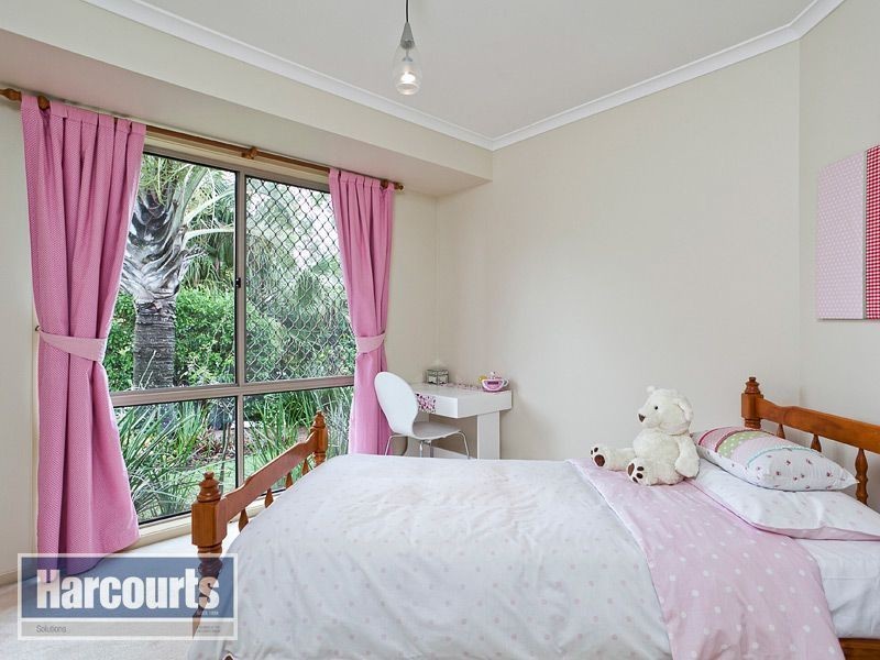 2 Fleetwood Court, Ferny Hills QLD 4055