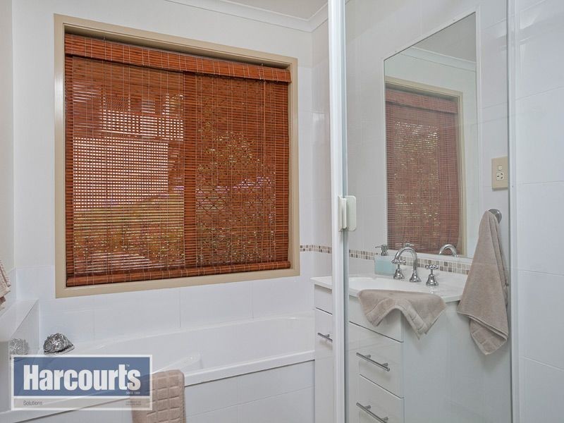 2 Fleetwood Court, Ferny Hills QLD 4055