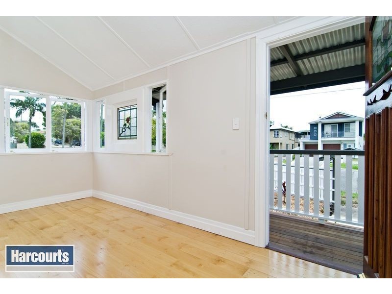 57 Tenth Avenue, Kedron QLD 4031