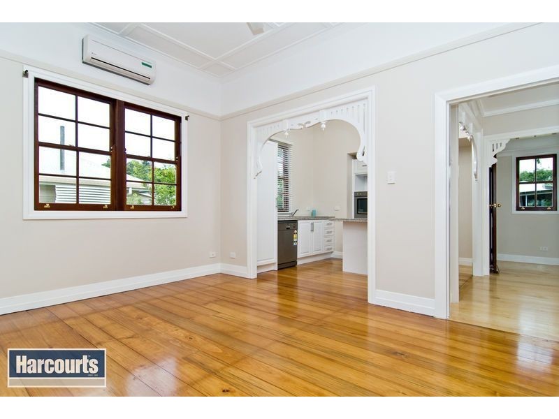 57 Tenth Avenue, Kedron QLD 4031