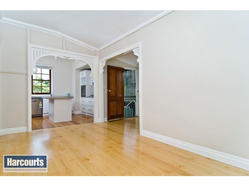 57 Tenth Avenue, Kedron QLD 4031