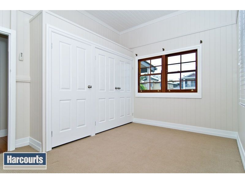 57 Tenth Avenue, Kedron QLD 4031