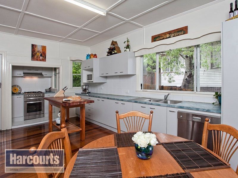 8 Corrigan Street, Keperra QLD 4054