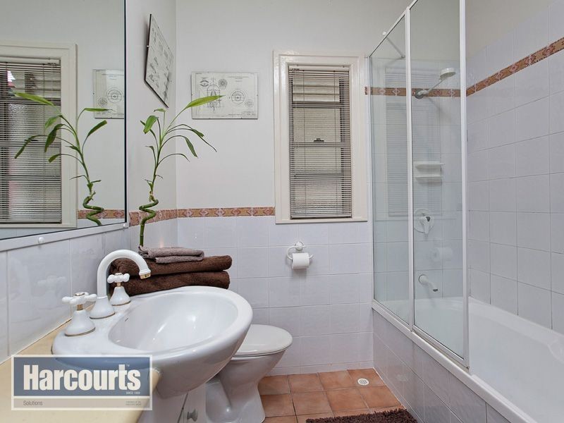 8 Corrigan Street, Keperra QLD 4054