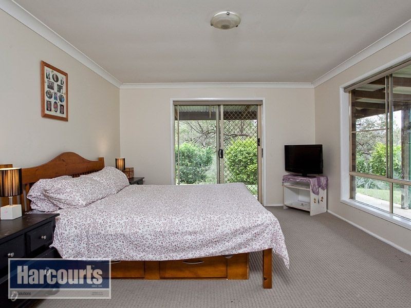 18 Balmoral Road, Samford Valley QLD 4520