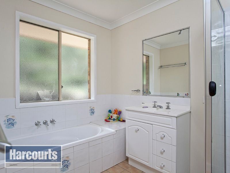 18 Balmoral Road, Samford Valley QLD 4520