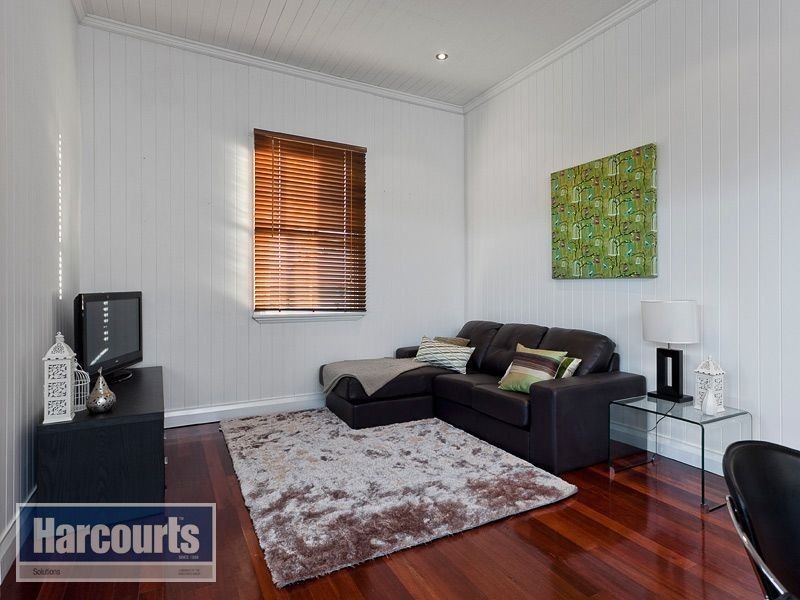 9 Malcolm Street, Enoggera QLD 4051