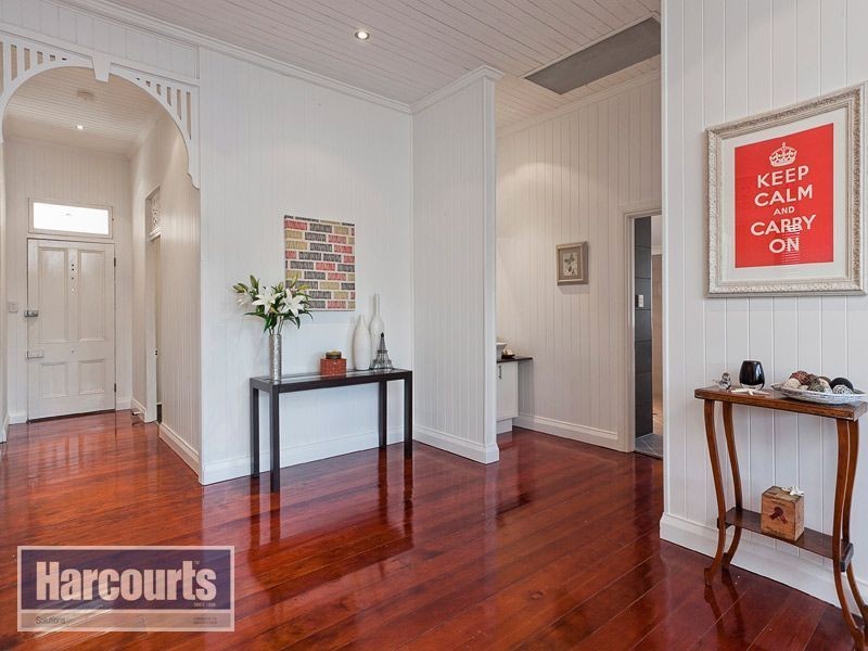 9 Malcolm Street, Enoggera QLD 4051