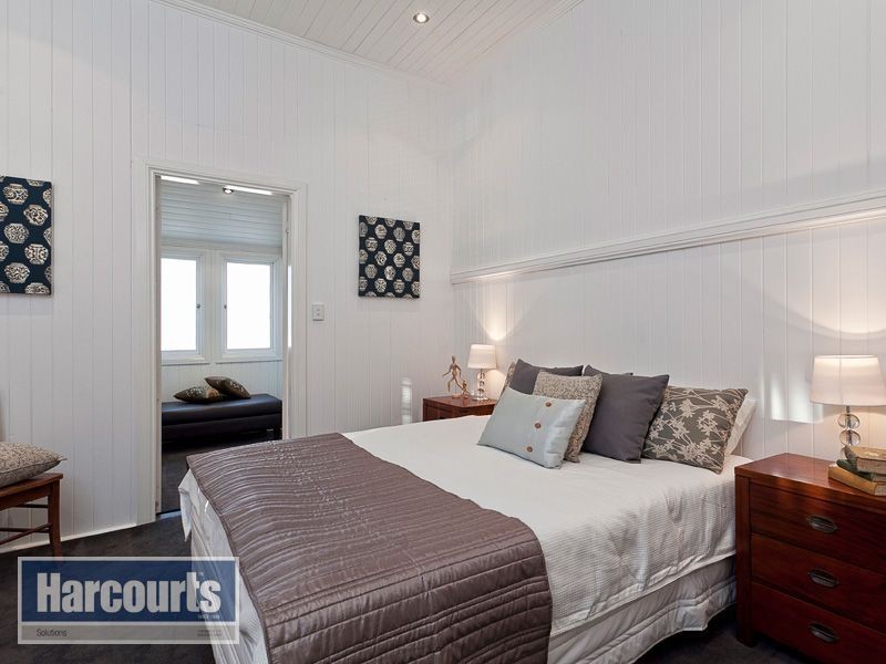 9 Malcolm Street, Enoggera QLD 4051