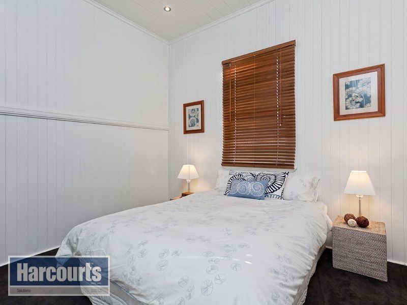 9 Malcolm Street, Enoggera QLD 4051