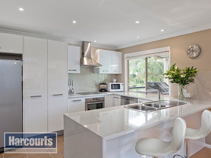 16 Linkwood Drive, Ferny Hills QLD 4055