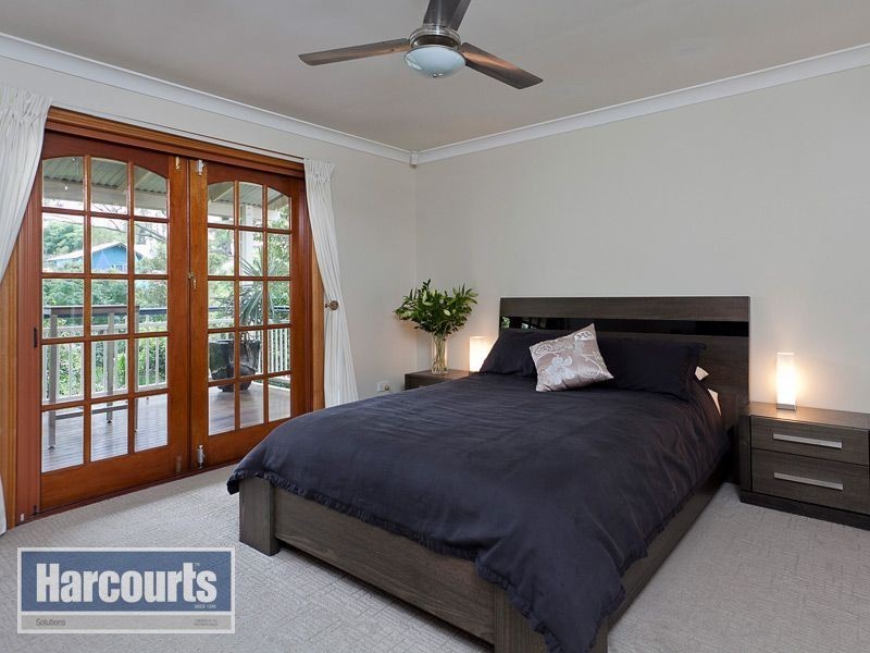 16 Linkwood Drive, Ferny Hills QLD 4055