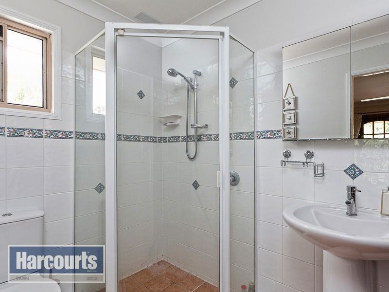 16 Linkwood Drive, Ferny Hills QLD 4055