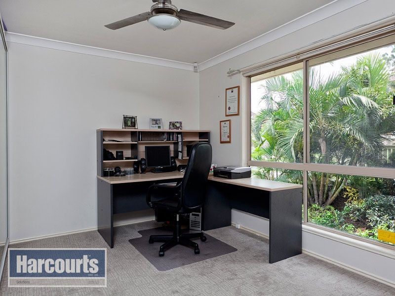 16 Linkwood Drive, Ferny Hills QLD 4055
