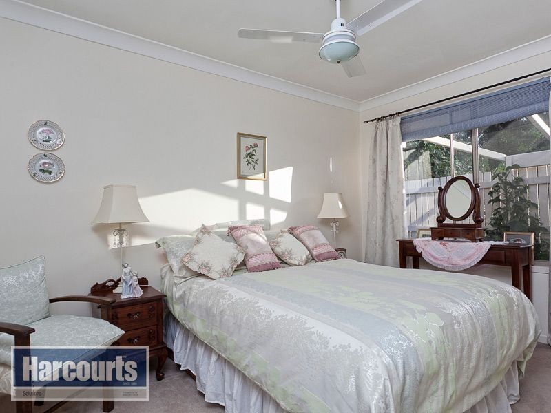 16 Glenlea Street, Keperra QLD 4054