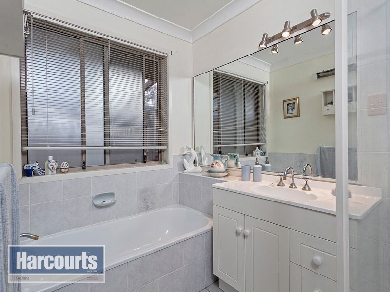 16 Glenlea Street, Keperra QLD 4054