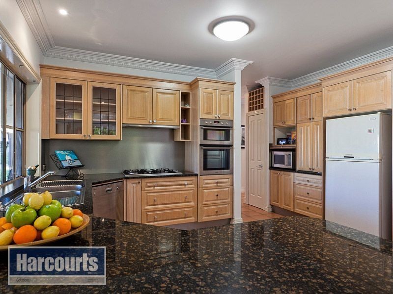 11 Woodhaven Place, Mitchelton QLD 4053