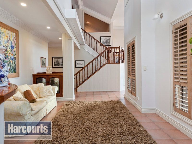 11 Woodhaven Place, Mitchelton QLD 4053