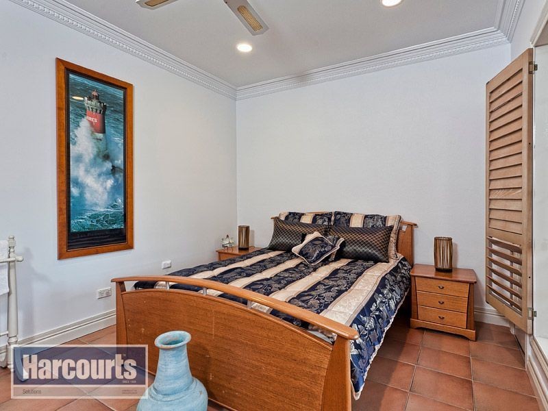 11 Woodhaven Place, Mitchelton QLD 4053