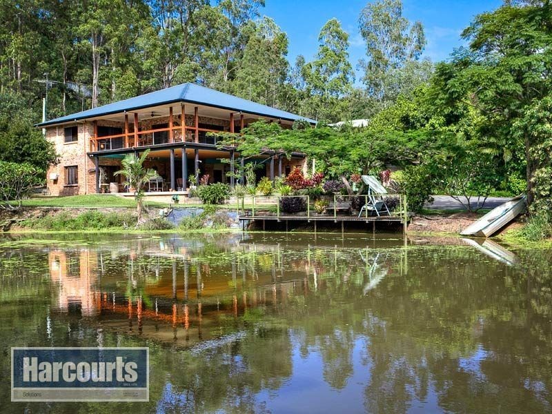8 Koala Court, Bunya QLD 4055