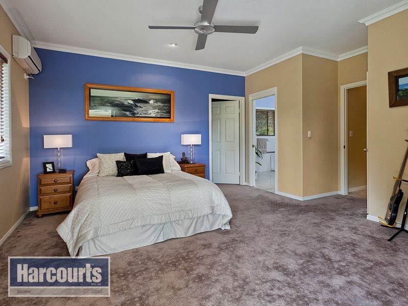 8 Koala Court, Bunya QLD 4055