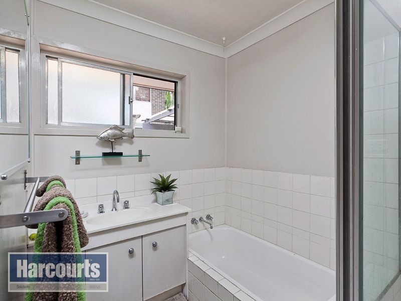 67 Tarnook Drive, Ferny Hills QLD 4055