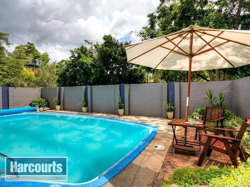 67 Tarnook Drive, Ferny Hills QLD 4055