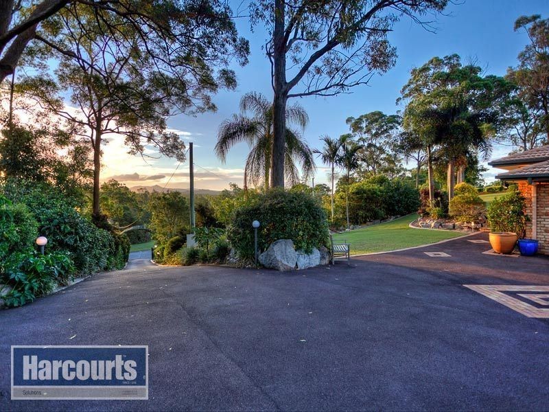 1 Kestrel Court, Warner QLD 4500