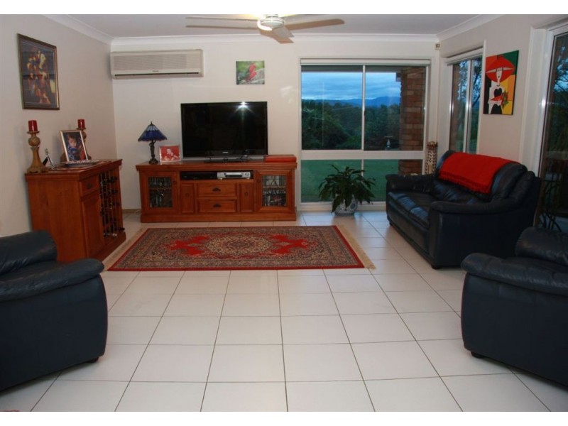 1 Kestrel Court, Warner QLD 4500