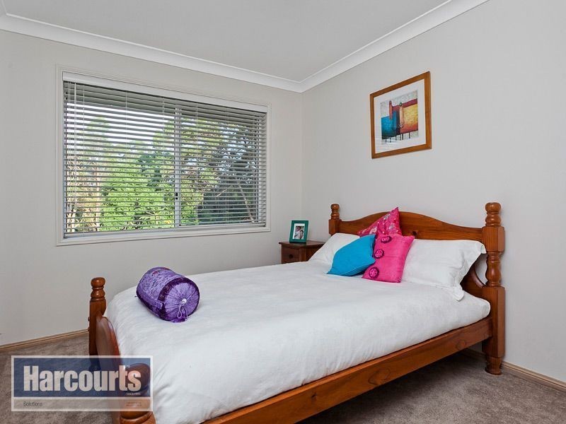 1 Kestrel Court, Warner QLD 4500